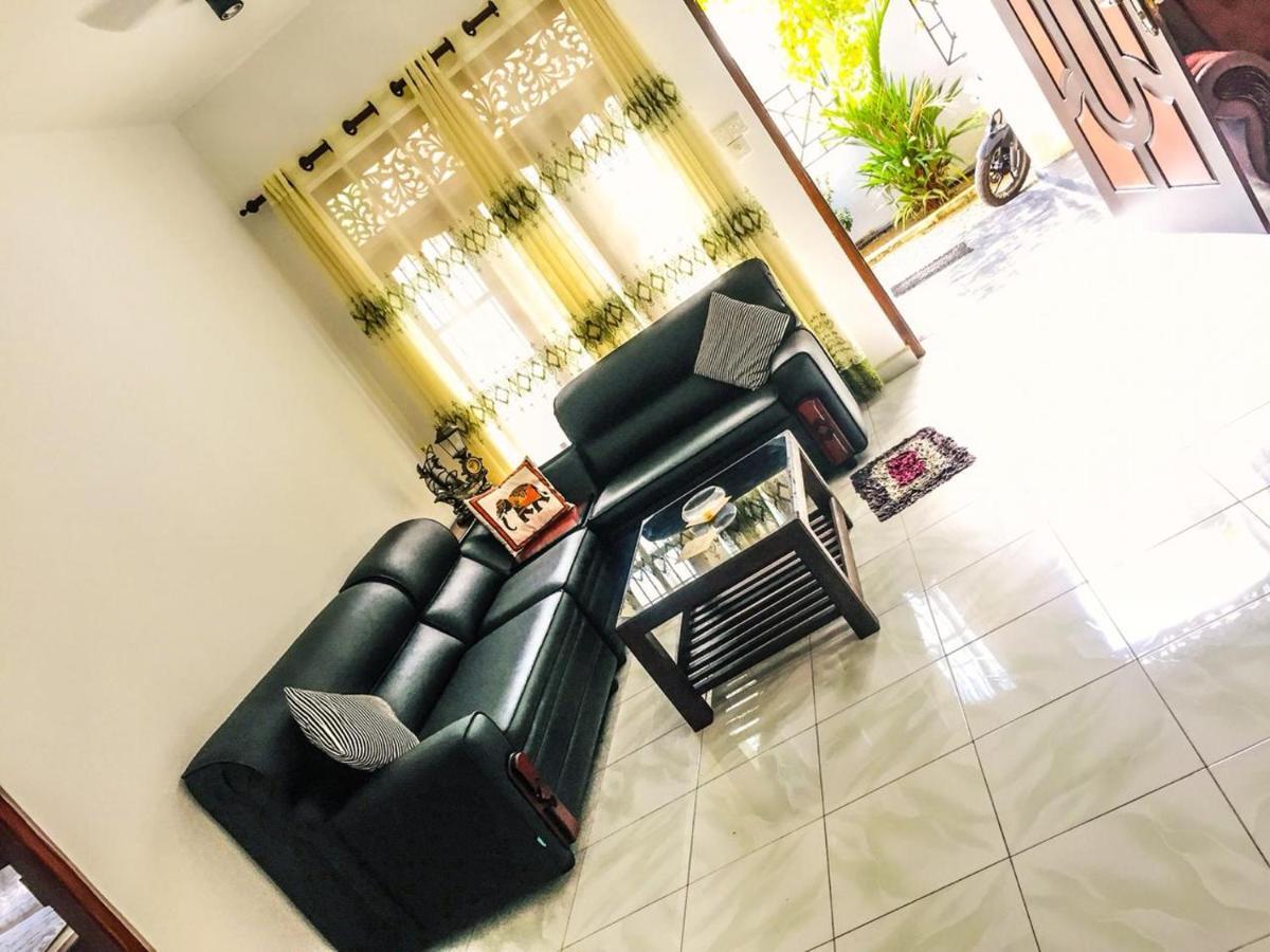 Residenza Belvedere Hikkaduwa Esterno foto